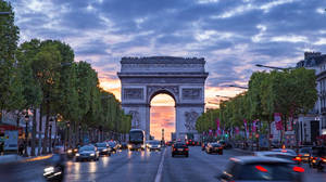 Champs-élysées Avenue In France Wallpaper