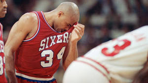 Charles Barkley Sixers Basketball Game Wallpaper