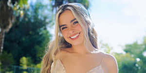 Charli And Addison Living The Life Of Luxury. Wallpaper