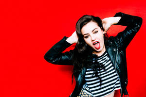 Charli Xcx Pop Rock Singer Wallpaper