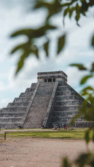 Chichen Itza Mexico El Castillo Portrait Wallpaper