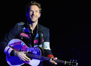 Chris Martin Black Background Wallpaper