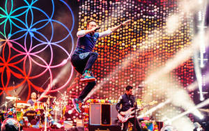 Chris Martin Dreams Tour Wallpaper