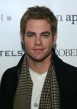 Chris Pine [wallpaper] Wallpaper