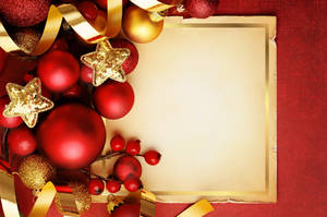 Christmas Balls In Red And Gold Wallpaper