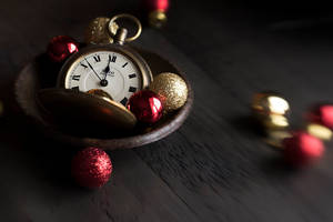 Christmas Pocket Watch Time Wallpaper