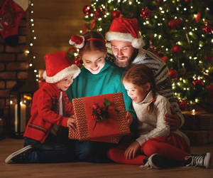 Christmas Present Galore Wallpaper