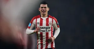 Chucky Lozano In Stripes Wallpaper