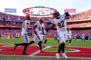 Cincinnati Bengals Player Bj Hill Afc Championship Nfl Game Wallpaper