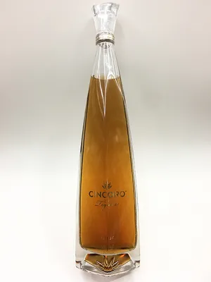 Cincoro Tequila Añejo Flavor Bottle Wallpaper