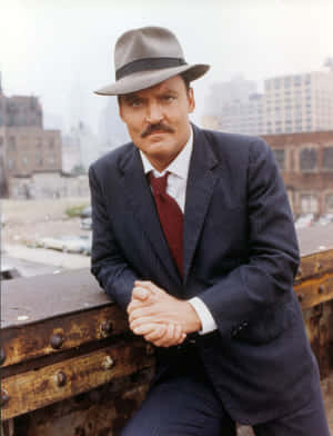 Classic Detective Look Stacy Keach Wallpaper