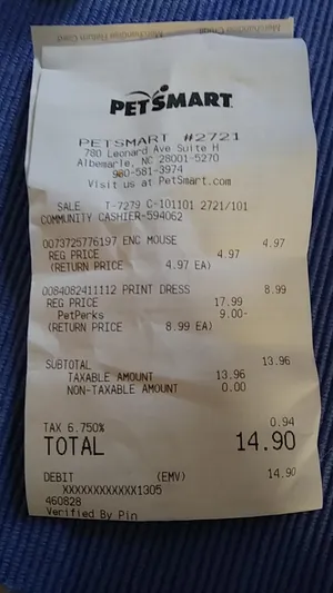Close-up Of A Petsmart Receipt Wallpaper