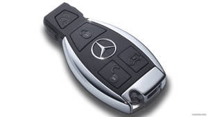 Close-up Of Mercedes-benz Car Key Wallpaper