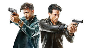 Co-stars Tiger Shroff And Hrithik Roshan War Wallpaper