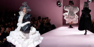 Comme Des Garçons Black And White Dresses Wallpaper