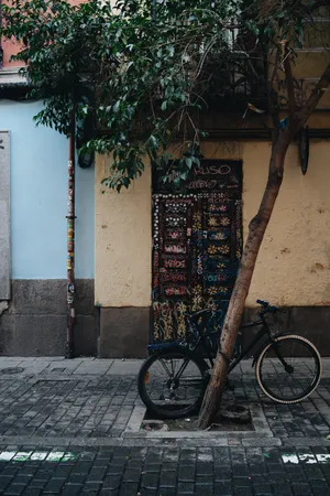 Conquer The Trails With A Stylish Black Road Bike Wallpaper