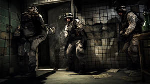 Cool Battlefield 3 Soldiers Inside Building Video Game Wallpaper