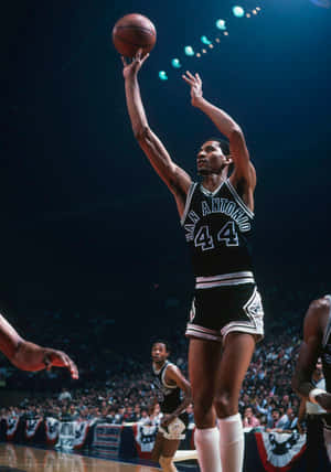 Cool George Gervin Basketball Shooting Wallpaper