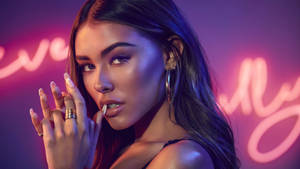 Cool Girl Madison Beer Wallpaper