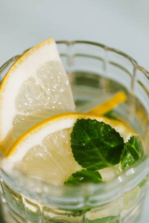 Cool Iphone Lemon Drink Wallpaper