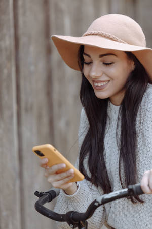 Cool Iphone Pink Hat Lady Wallpaper