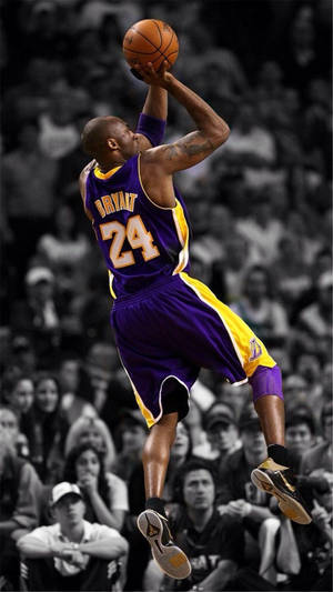 Cool Nba Kobe Bryant Fadeaway Wallpaper