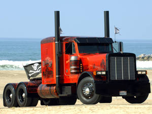 Cool Truck With Graffiti Wallpaper