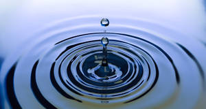 Cool Water Droplet Ripple Effect Wallpaper