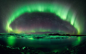 Crown Of Northern Lights Hd Wallpaper