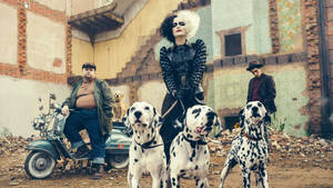 Cruella 2021 With Three Dalmatian Dogs Wallpaper