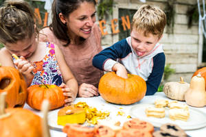 Cute Halloween Family Activity Wallpaper