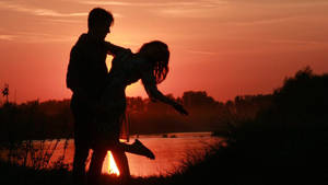 Cute Love Couple Dancing Wallpaper