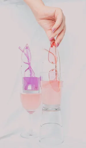Cute Purple Eyeglasses Wallpaper