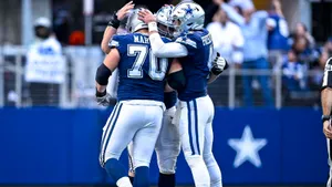 Dallas Cowboys Group Hug Wallpaper