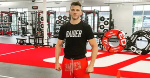 Dan Hooker At Training Gym Wallpaper