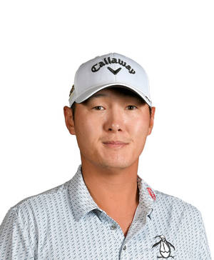 Danny Lee In Stylish Monochrome Aesthetics. Wallpaper