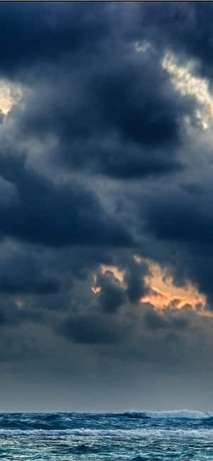 Dark Clouds Looming In The Sky Wallpaper