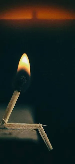 Dark Iphone Fire Match Wallpaper