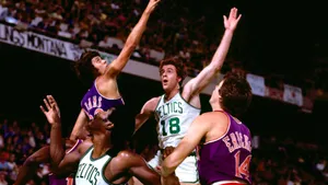 Dave Cowens 1976 Nba Wallpaper