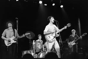 David Byrne Talking Heads Black And White Photography Wallpaper