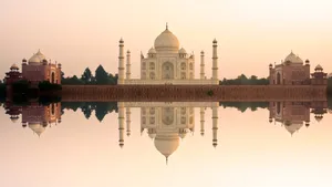 Delhi Taj Mahal Reflection Wallpaper