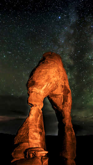 Delicate Arch Under The Milky Way Wallpaper