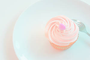 Delicious Pastel Cupcake Wallpaper