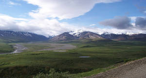 Denali Landscape With Cloudy Sky Wallpaper