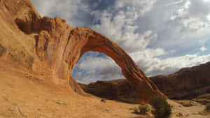 Desert Stone Arch Wallpaper