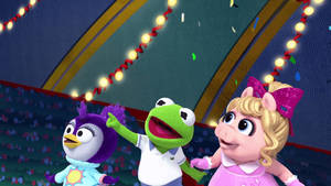 Disney Muppet Babies Looking Up Wallpaper