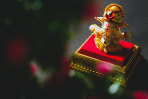 Distant Ganpati Bappa Statue Wallpaper