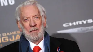 Donald Sutherland Red Carpet Look Wallpaper