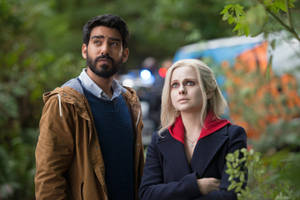 Dr. Chakrabarti And Liv Moore In Izombie Wallpaper