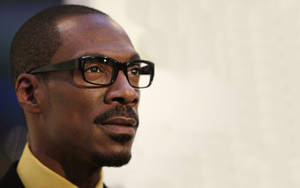 Eddie Murphy Side View Close Up Wallpaper